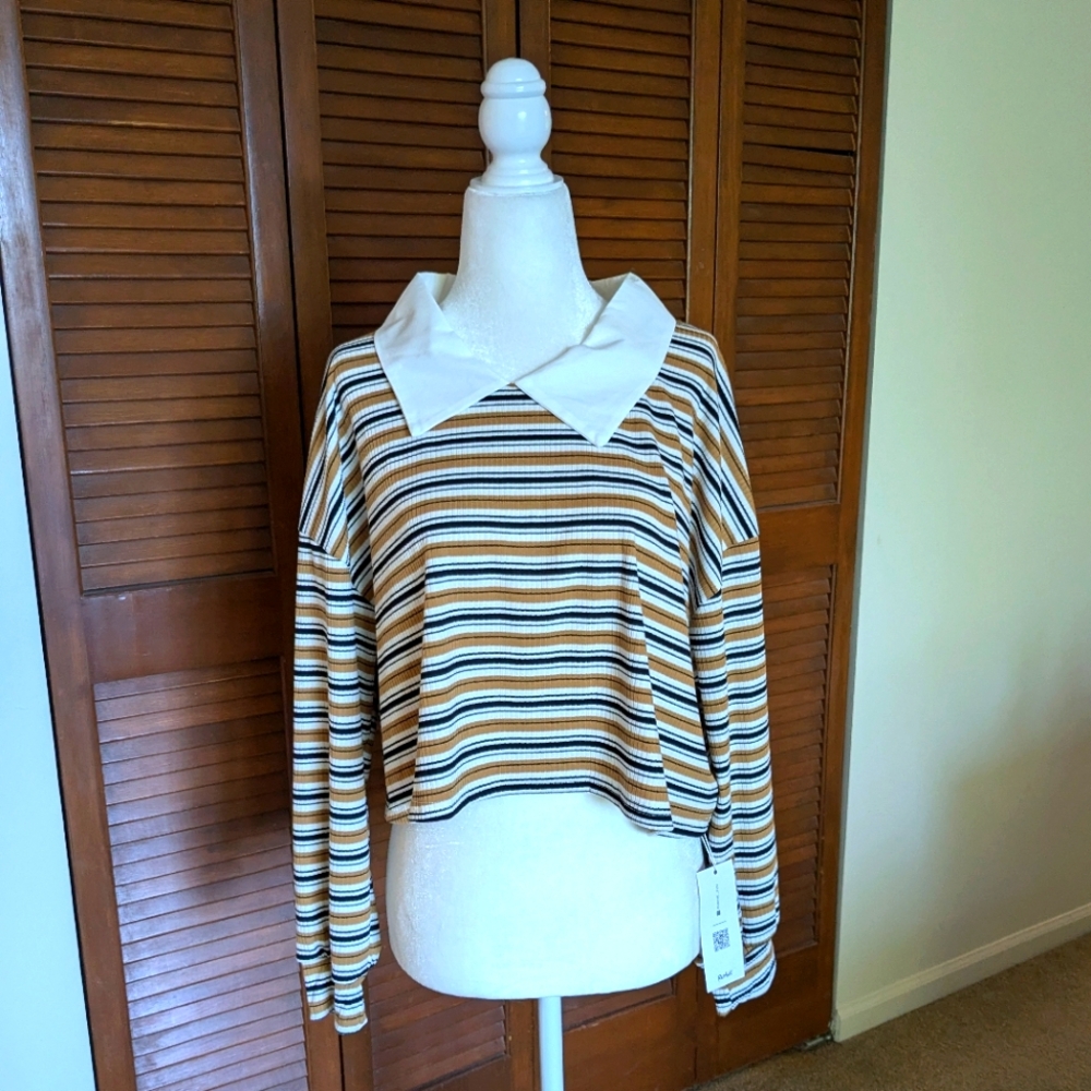 NWT Romwe Cropped Striped Collared Top